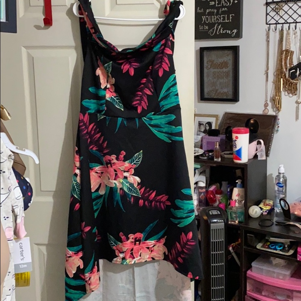 Tropical flowy dress